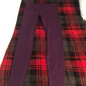 Size 6 wunder under. Medium rise